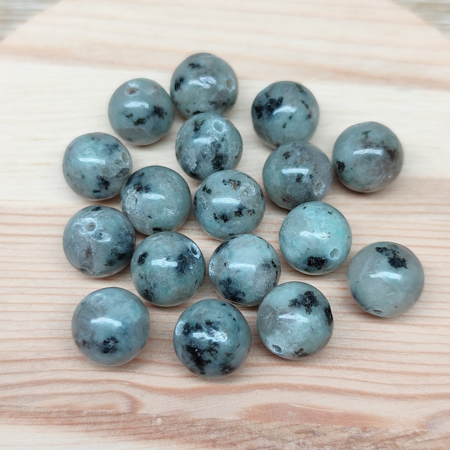 Jaspe kiwi - perles naturelles 10 mm – lot de 16