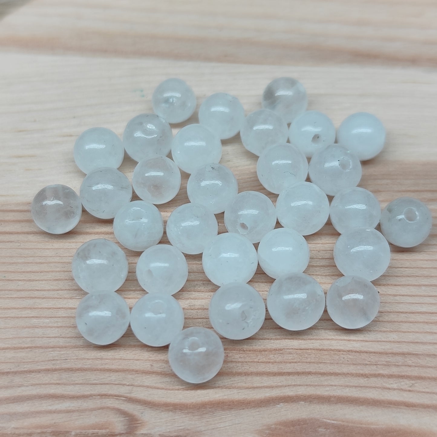 Jade blanc - perles naturelles 6 mm – lot de 30