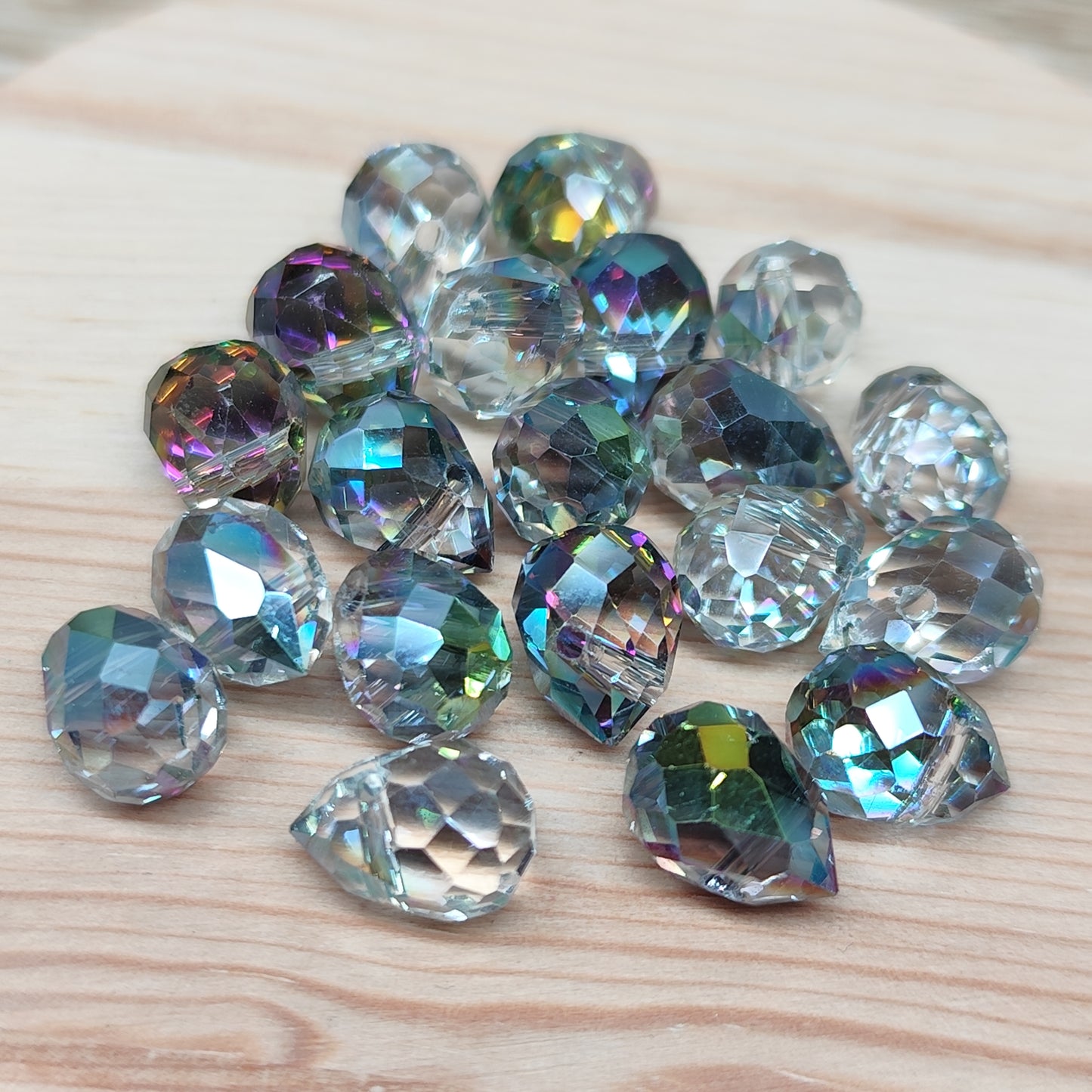Perle goutte en verre - 8 mm – lot de 20