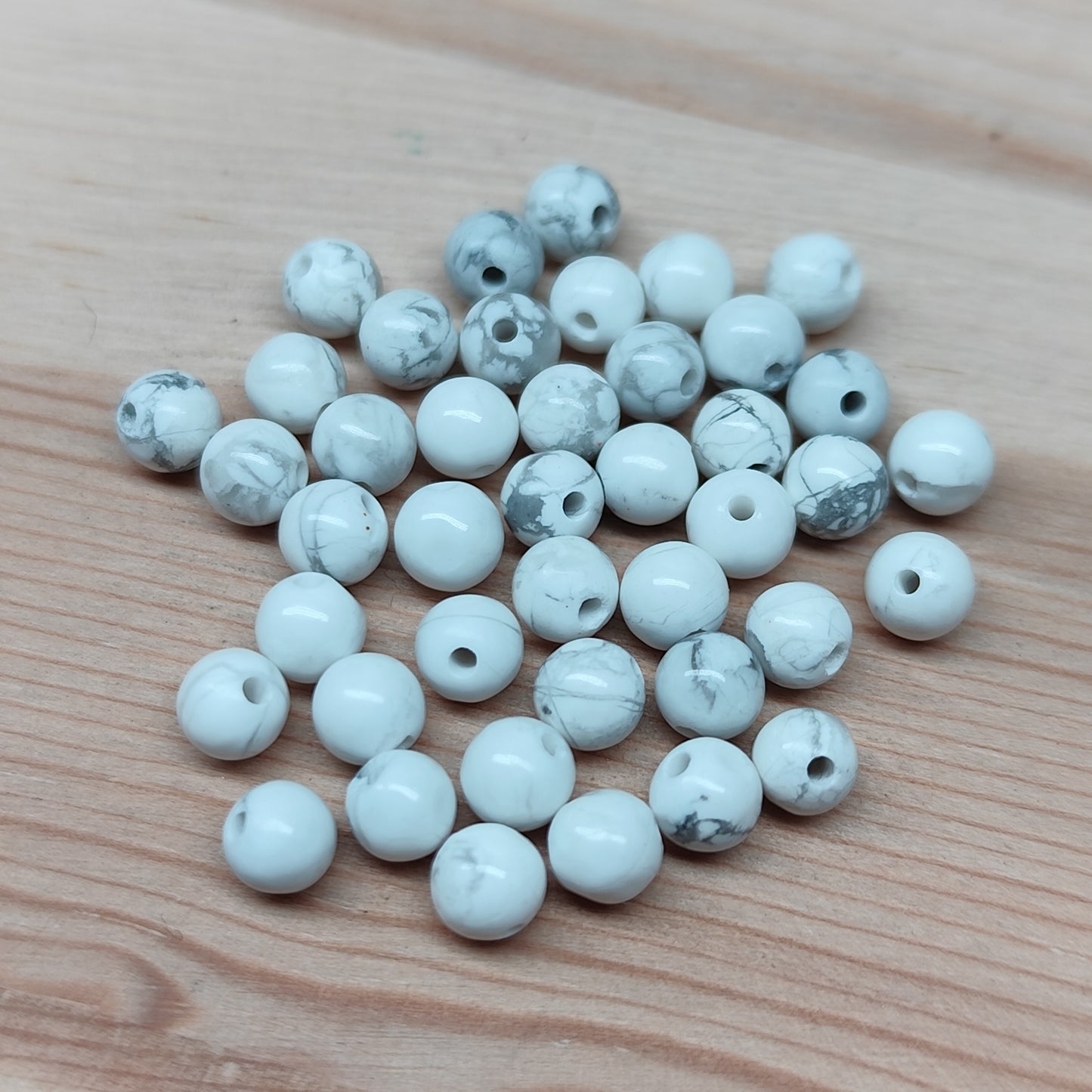 Howlite – perles naturelles 4,5 mm – lot de 40