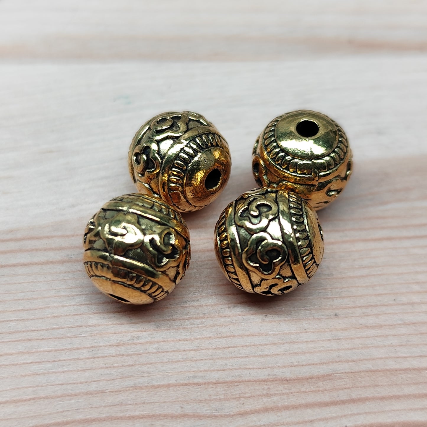 Perle en métal doré - 11 mm - lot de 4