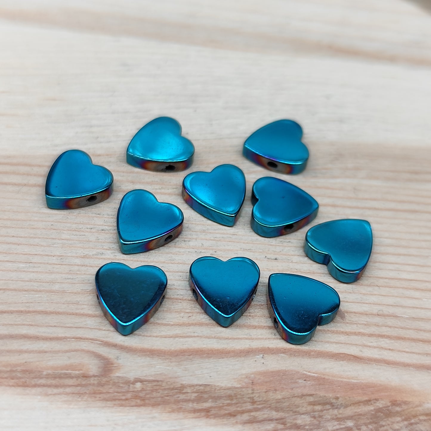 Hématite coeur bleu – 8 mm – lot de 10
