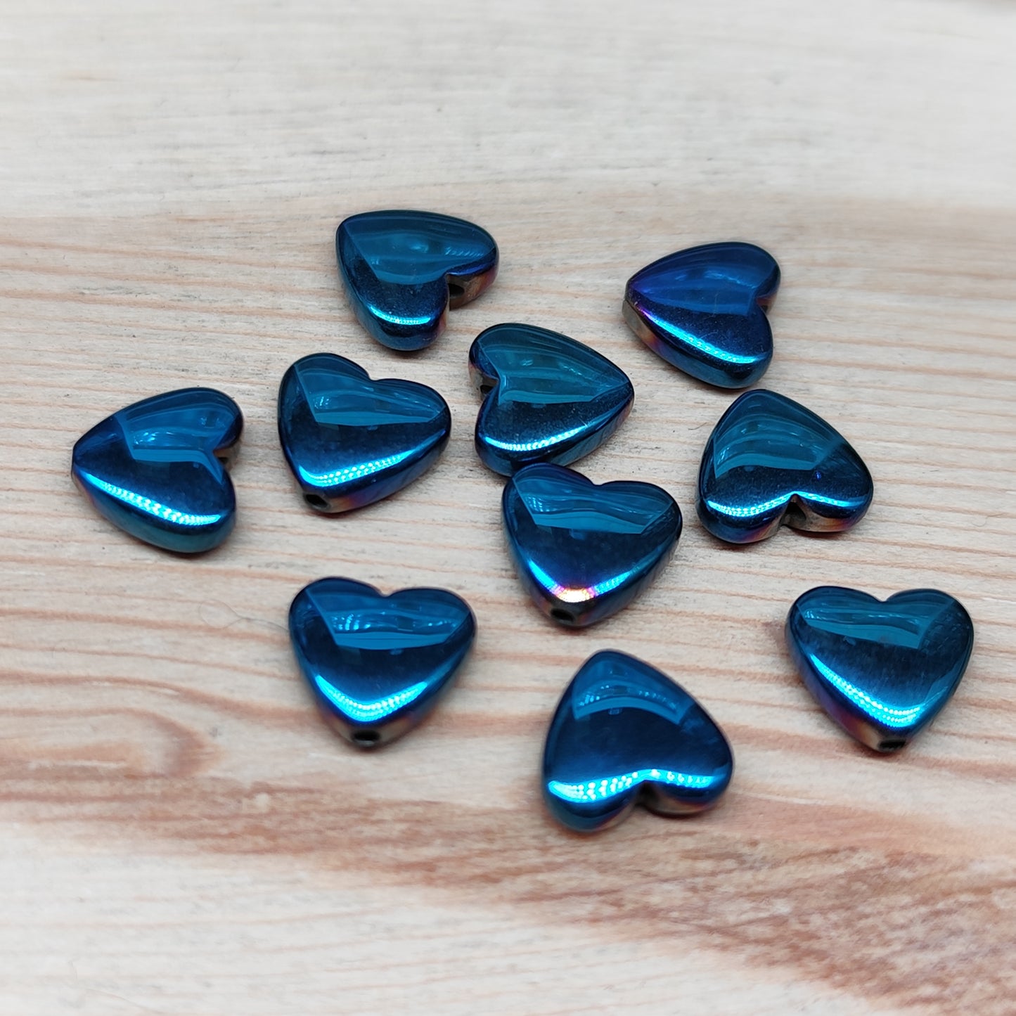 Hématite coeur bleu – 8 mm – lot de 10
