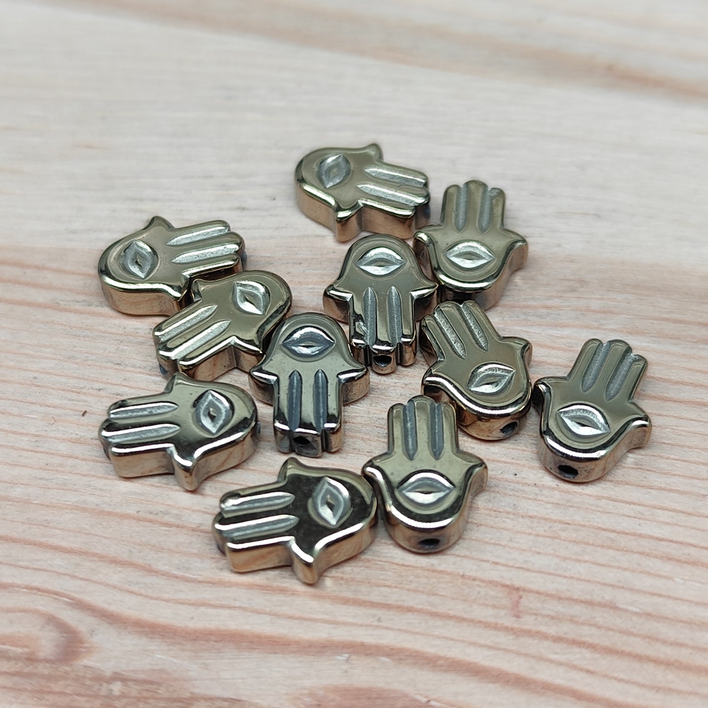 Hématite hamsa – 8 mm – lot de 10
