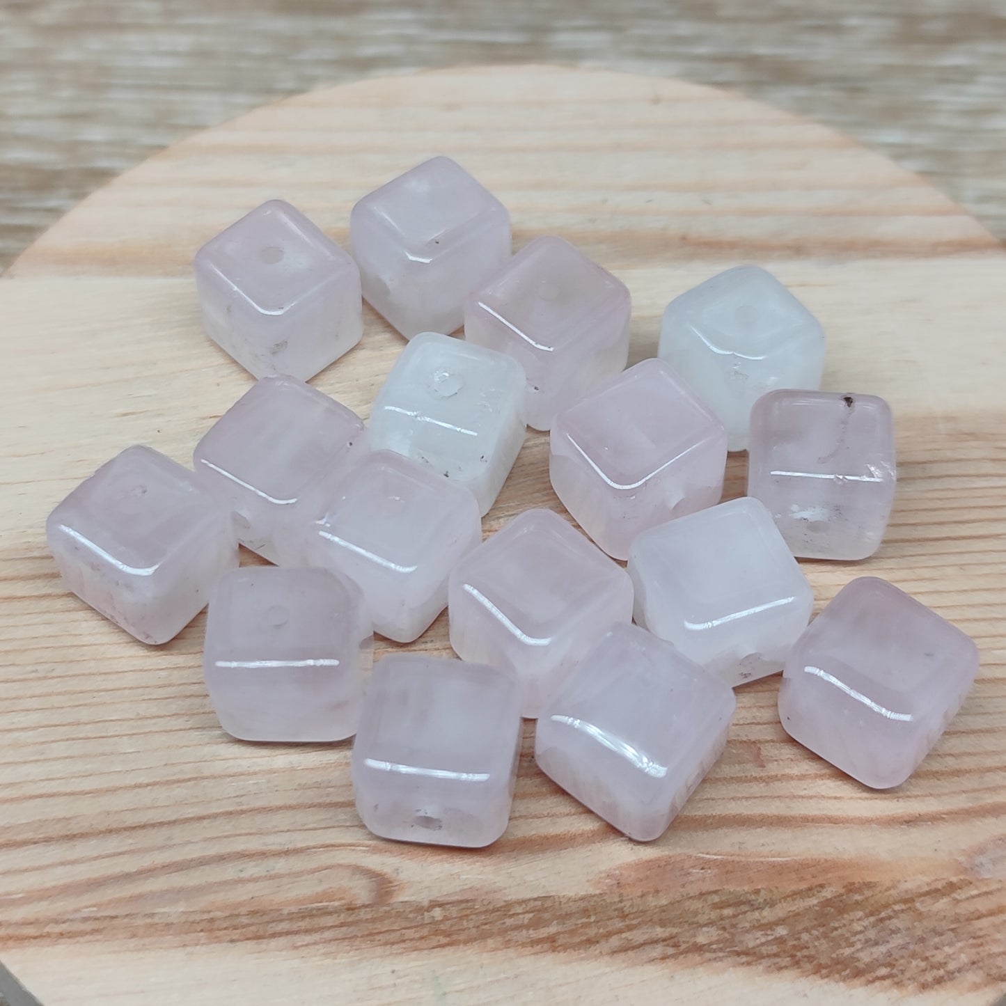Quartz rose cube – perles naturelles 10 mm – lot de 15