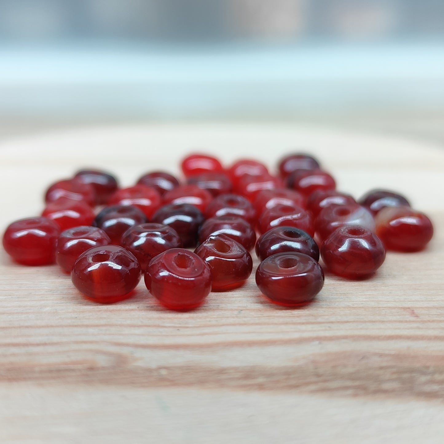Agate rouge forme donut – perles naturelles 6 mm – lot de 30