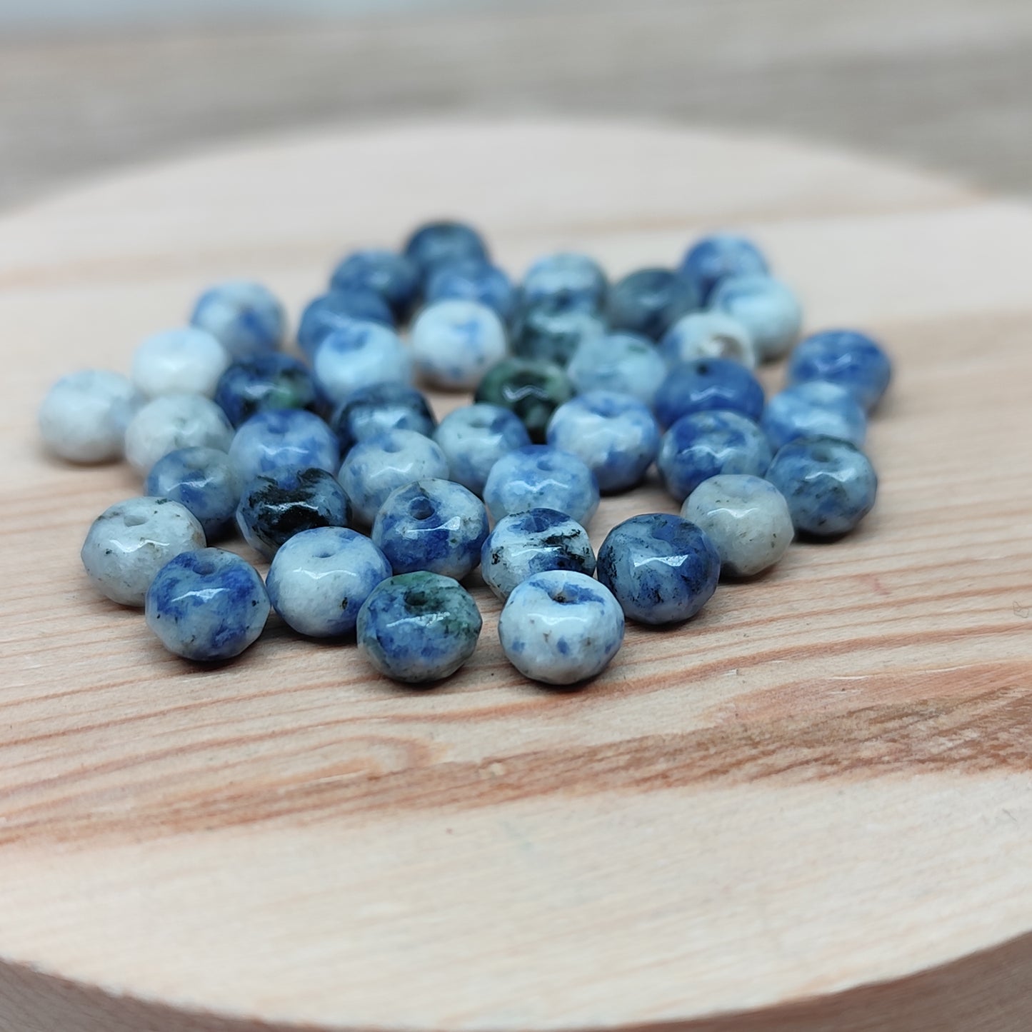 Sodalite facettés donut – perles naturelles 6 mm – lot de 40