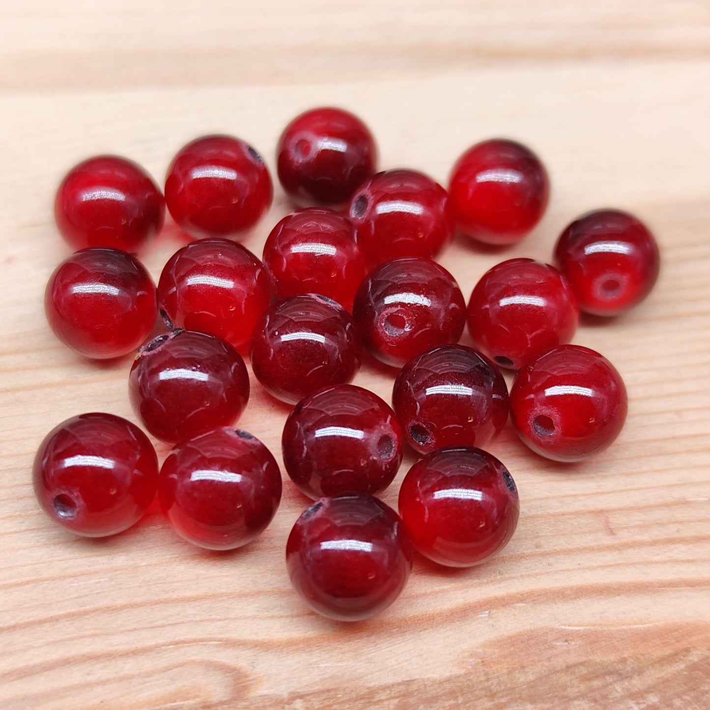 Perle œil de chat rouge – perles synthétiques 8 mm – lot de 20
