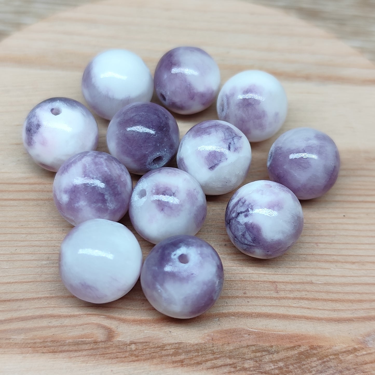 Jade persan mauve – perles naturelles 12 mm – lot de 10