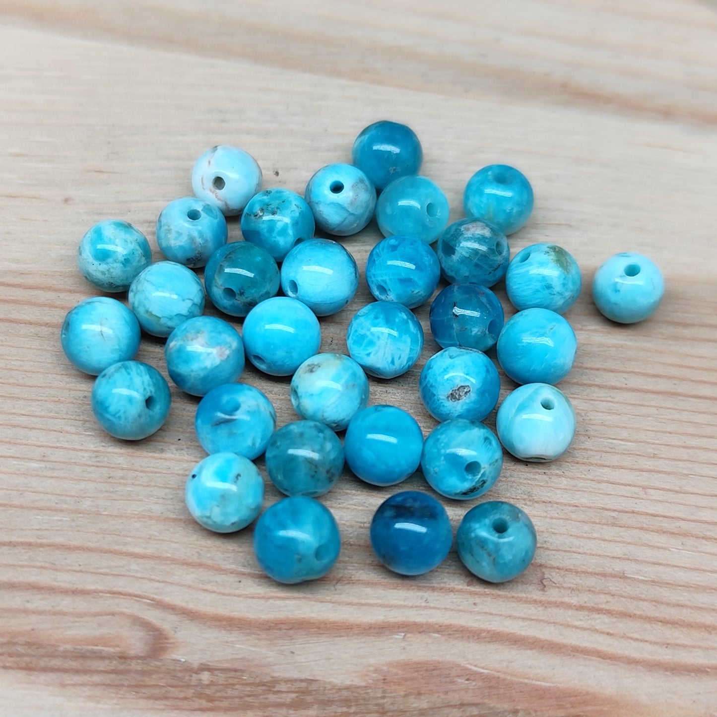 Apatite bleue – perles naturelles 5,5 mm – lot de 30