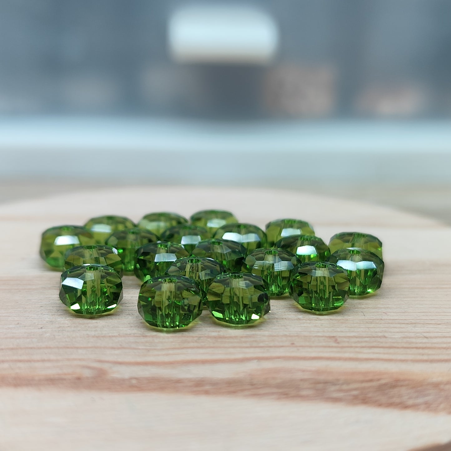 Perle plate verre facetté - 7,5 mm – lot de 20