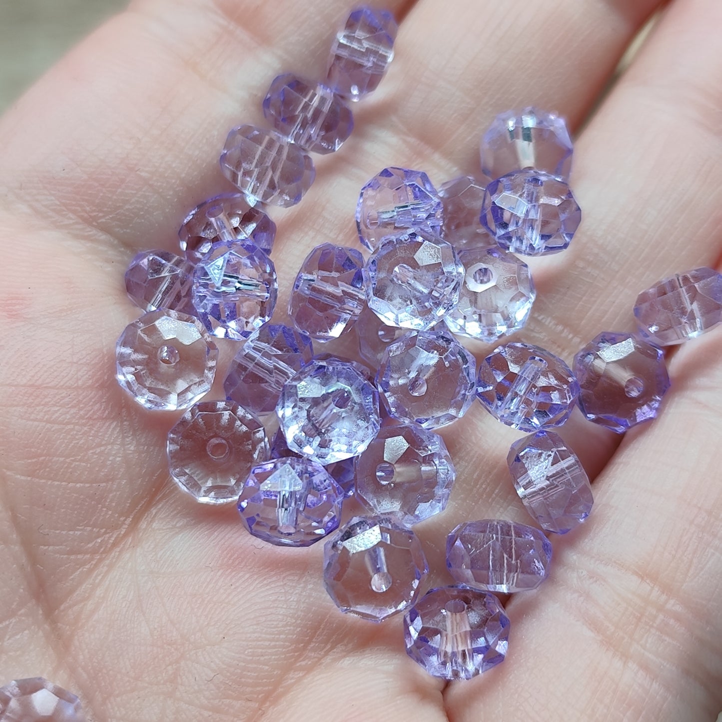Perle plate verre facetté violet 7,5 mm – lot de 30