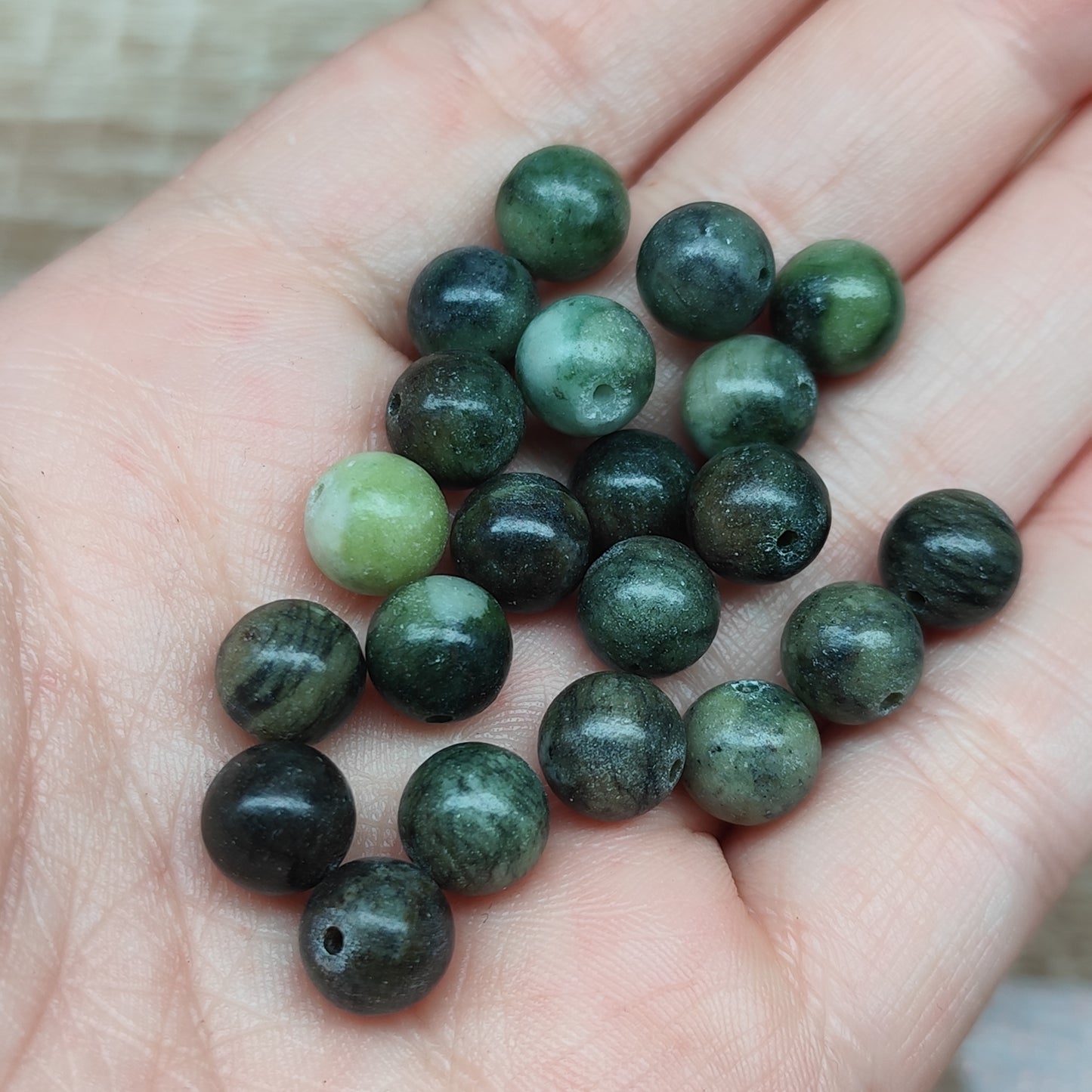 Southern Jade – perles naturelles 8,5 mm – lot de 20