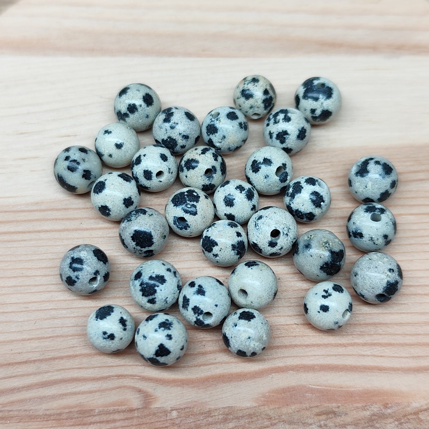 Jaspe dalmatien - perles naturelles 6 mm – lot de 30