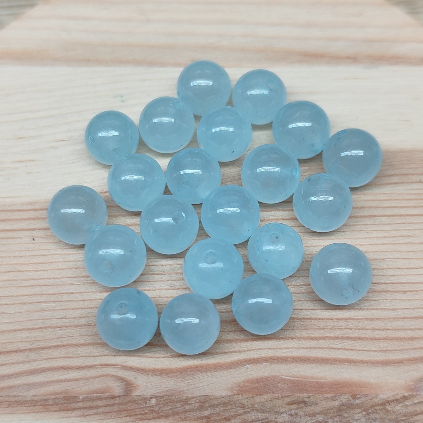 Calcédoine bleue - perles naturelles teintées 8 mm – lot de 20