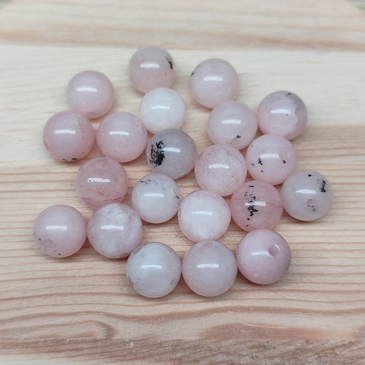 Opale rose – perles naturelles 8 mm – lot de 20