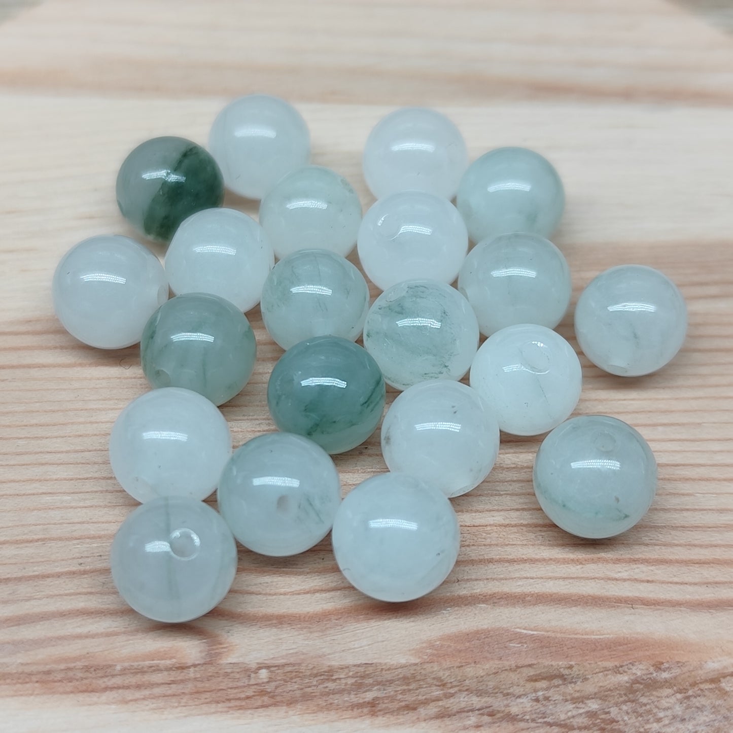 Quartz vert givré – perles naturelles 8 mm – lot de 20