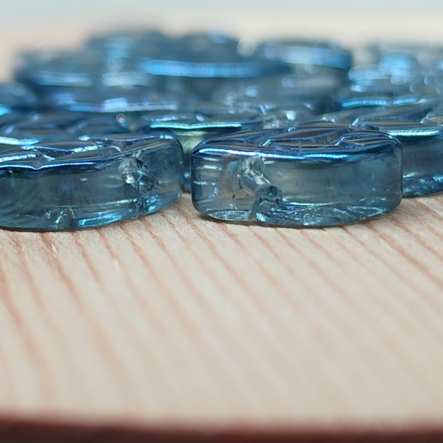 Perle feuille en verre - 6 mm – lot de 20