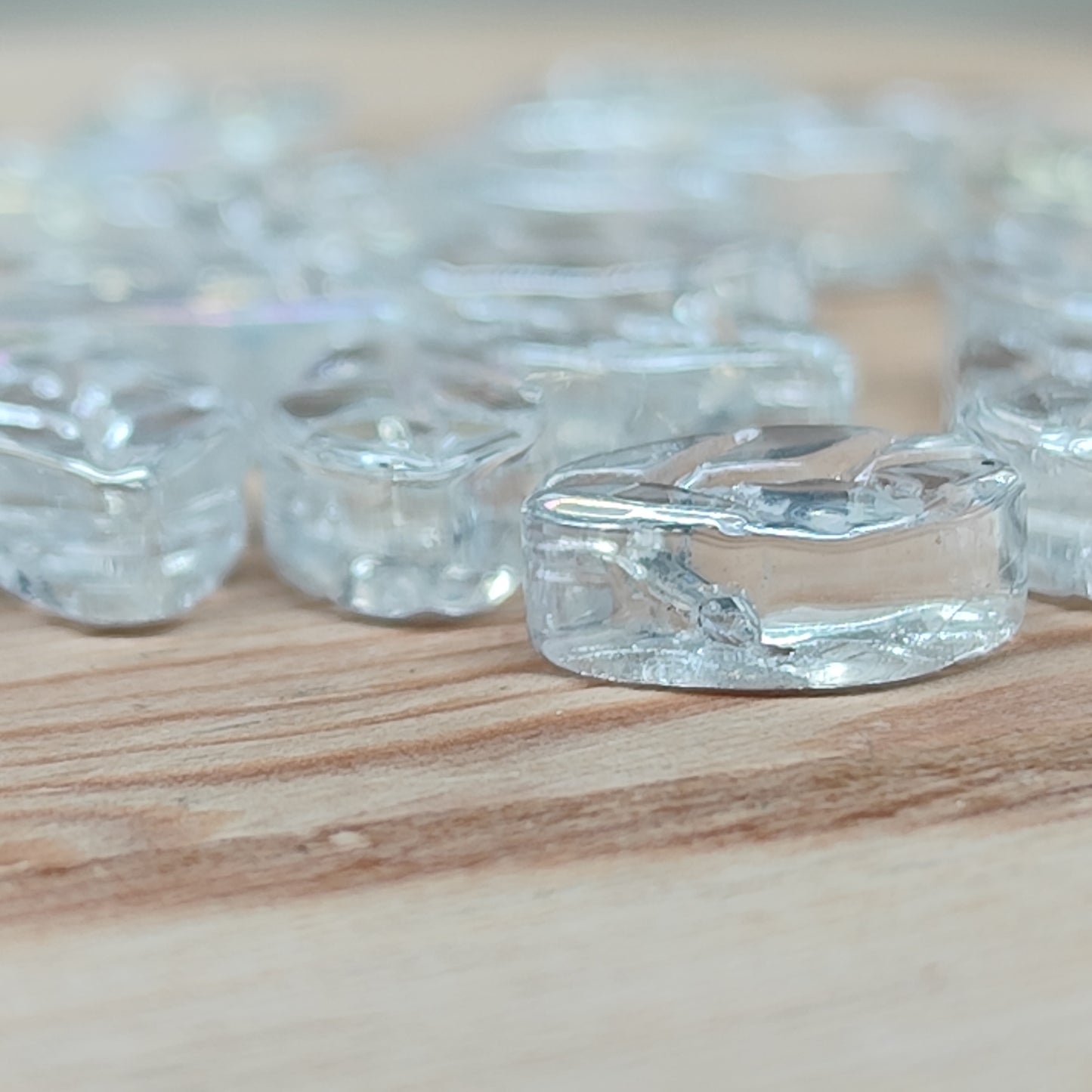Perle feuille en verre - 6 mm – lot de 20