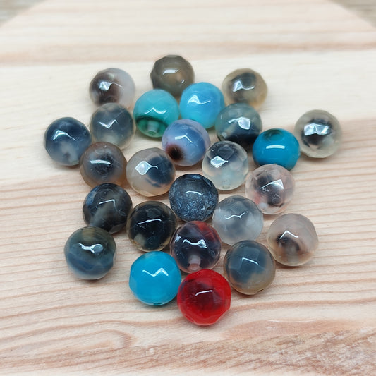 Agate “bonbon” facettées – perles naturelles 7,5 mm – lot de 24