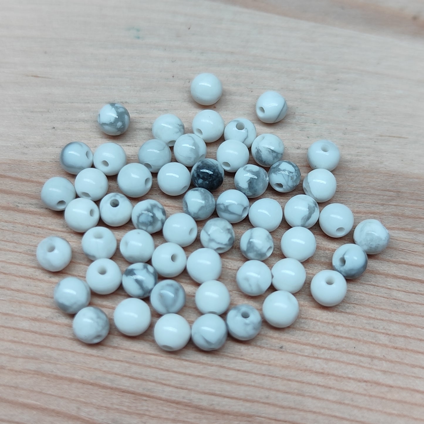 Howlite – perles naturelles 3 mm – lot de 50
