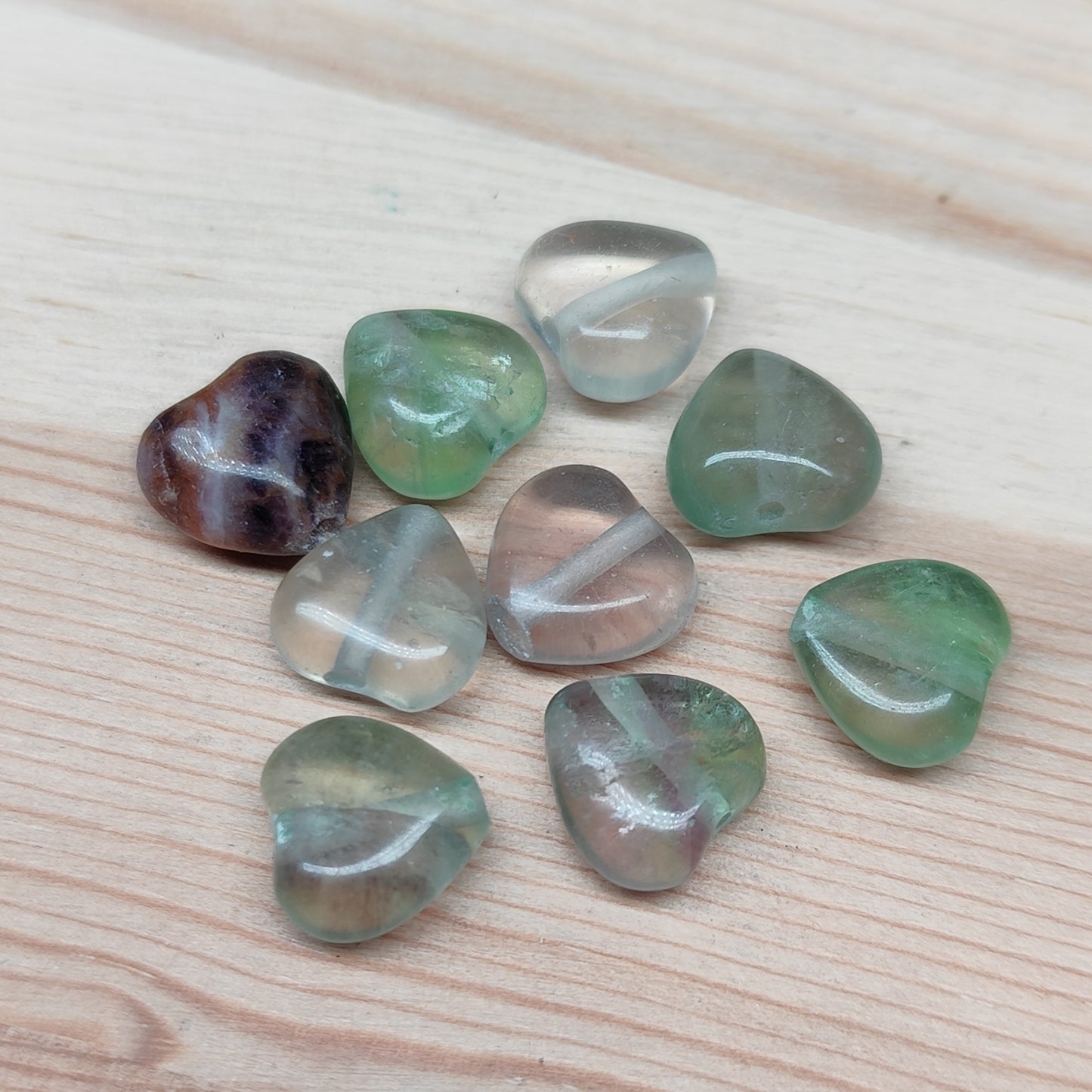 Fluorite coeur – perles naturelles 10 mm – lot de 8