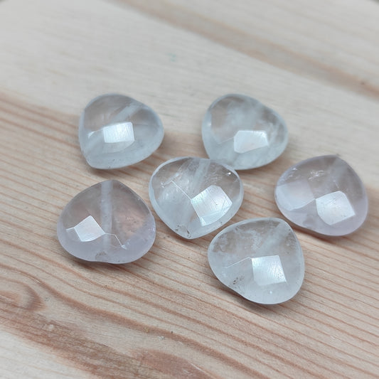 Quartz rose coeur facetté – perles naturelles 12 mm – lot de 6