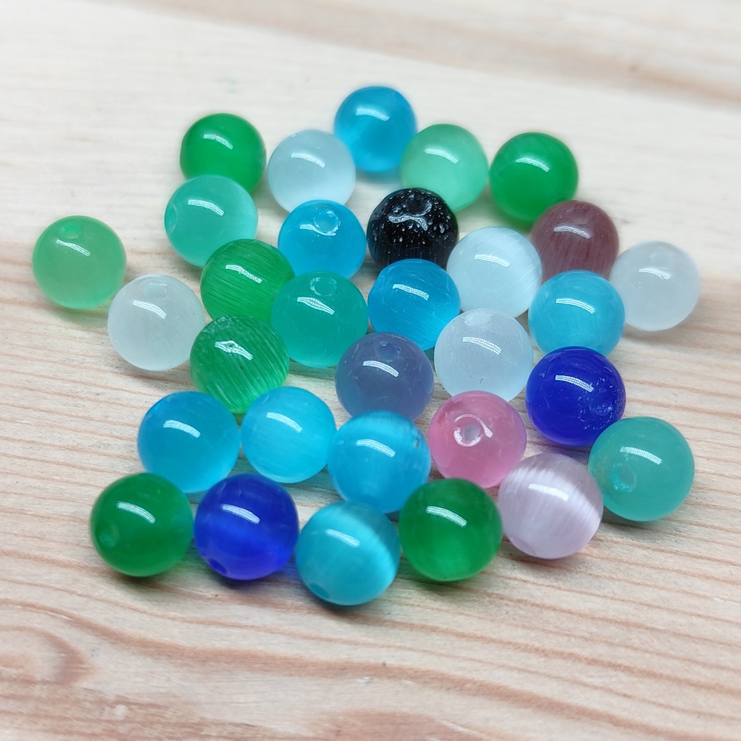 Œil de chat multicolore – perles synthétiques 6 mm – lot de 30