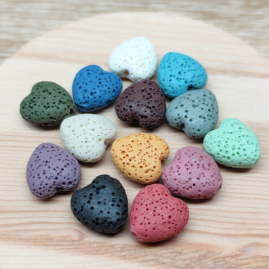 Pierre de lave cœur – perles naturelles teintées 13 mm – lot de 13