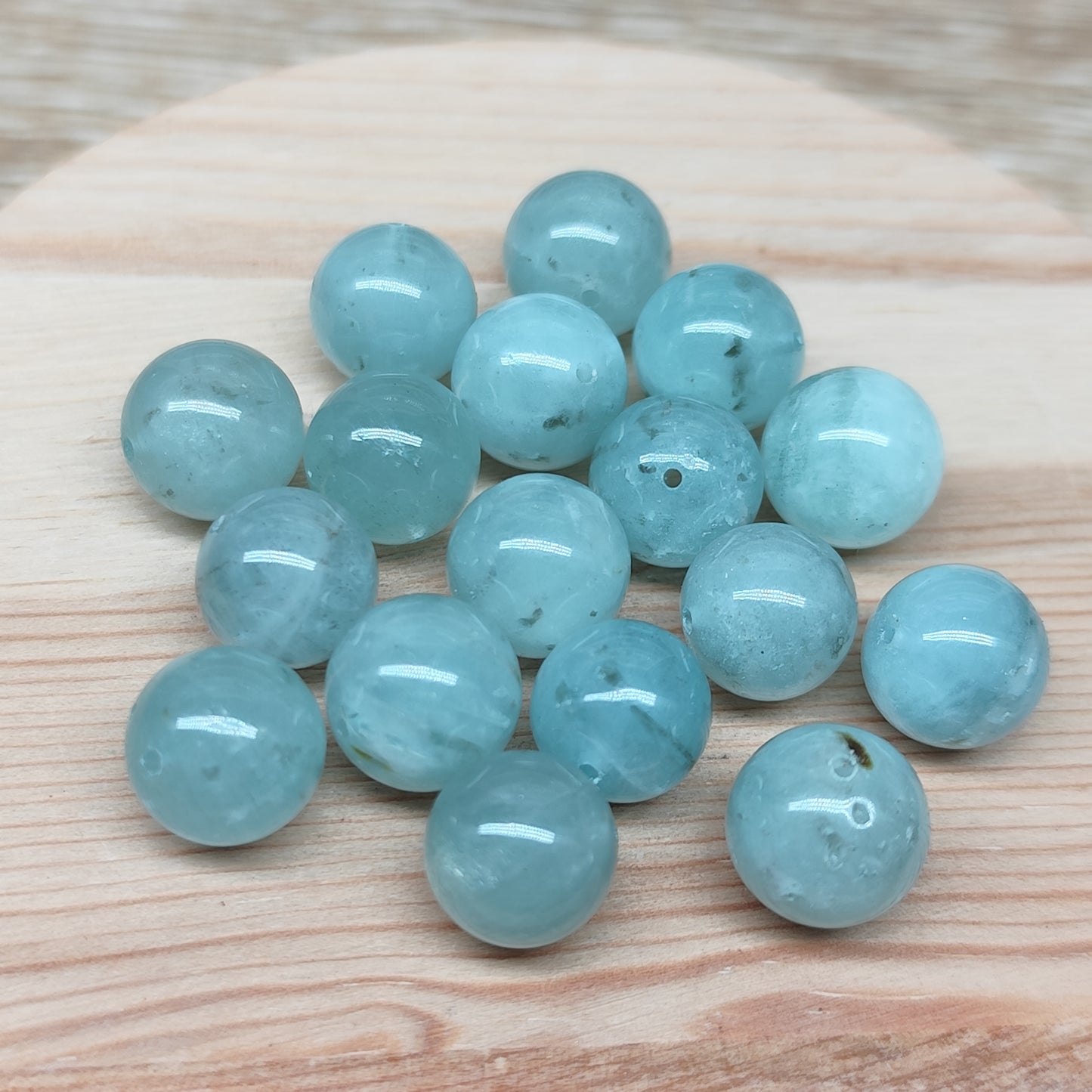 Aigue-marine – perles naturelles 10,5 mm – lot de 16