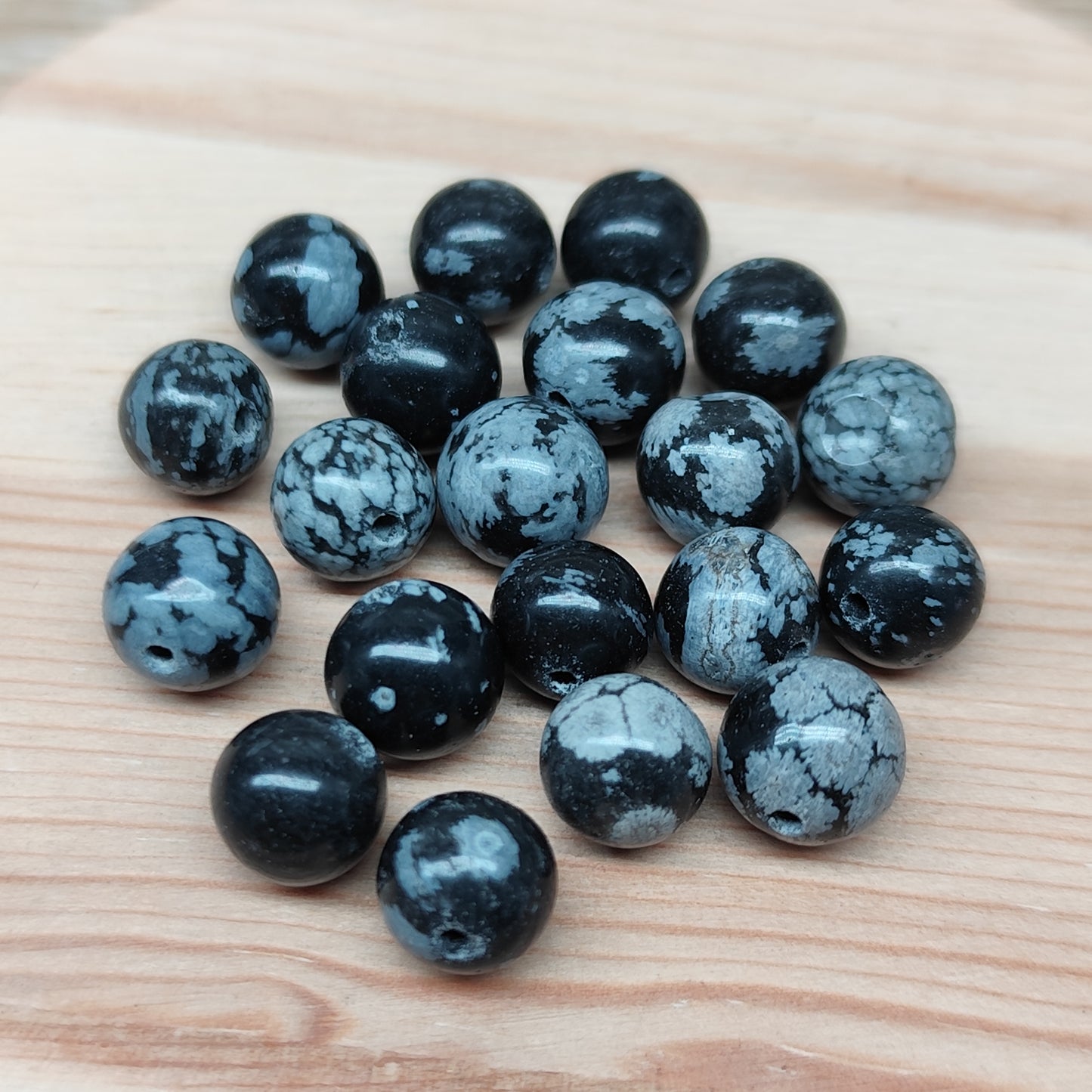 Obsidienne flocon de neige – perles naturelles 8 mm – lot de 20
