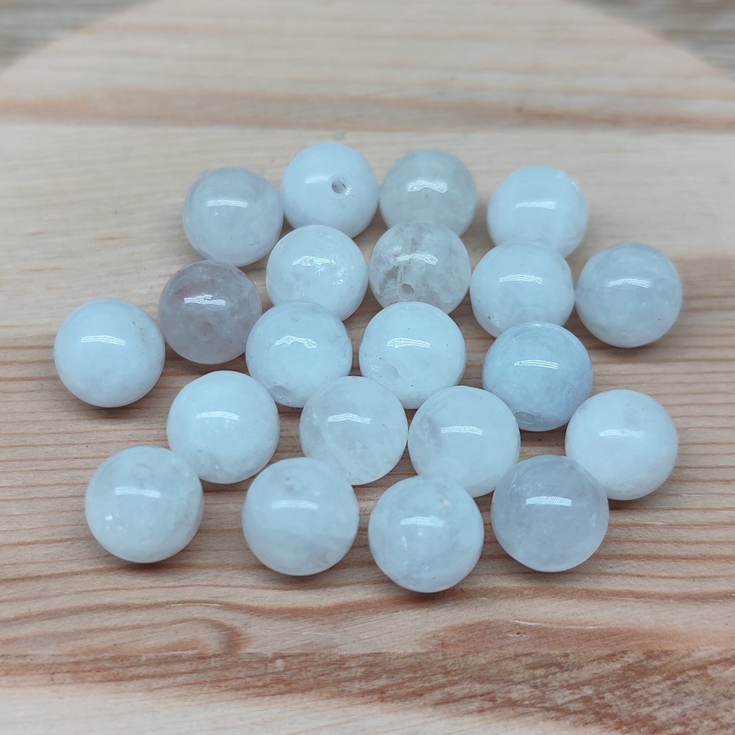Jade blanc – perles naturelles 8,5 mm – lot de 20