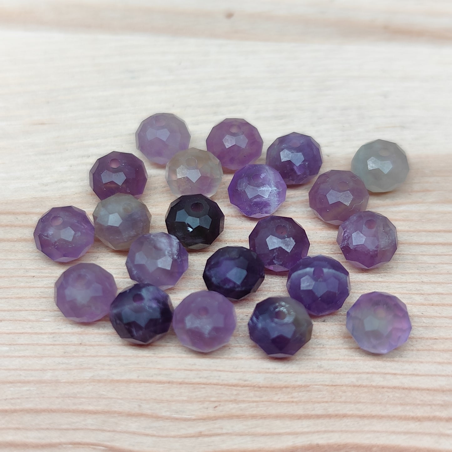 Améthyste facettée – perles naturelles 5,5 mm – lot de 20