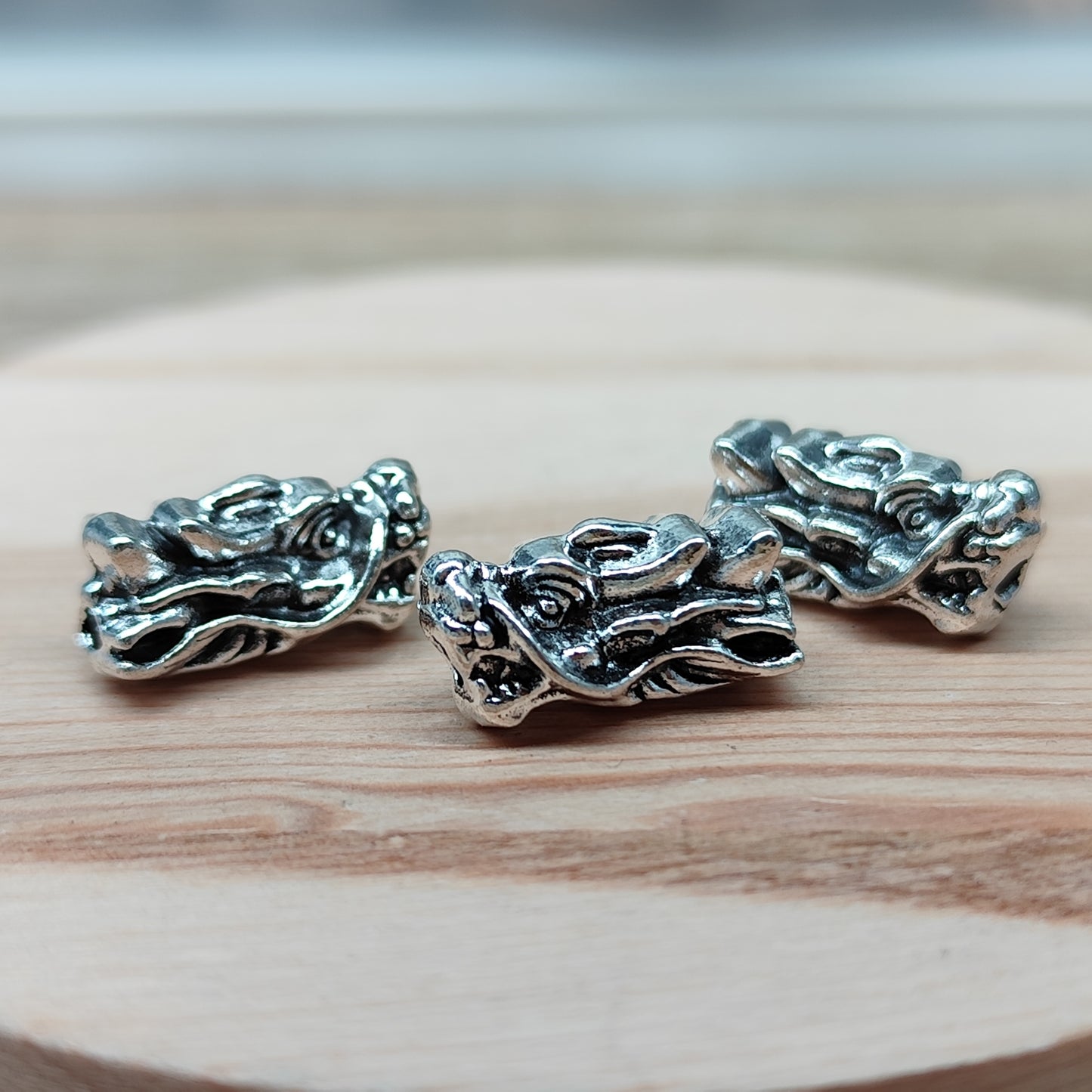 Perle tête de dragon - 8 mm - lot de 3