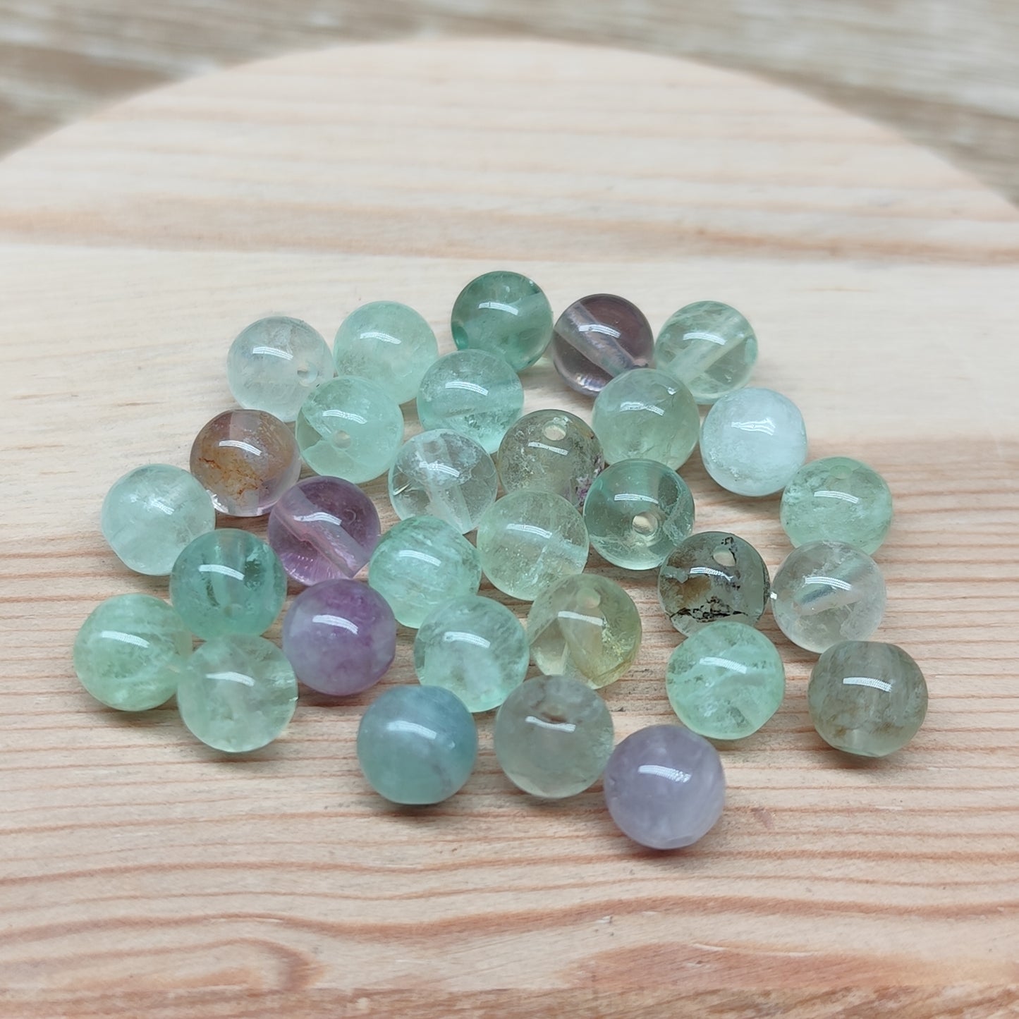 Fluorite – perles naturelles 6,5 mm – lot de 30