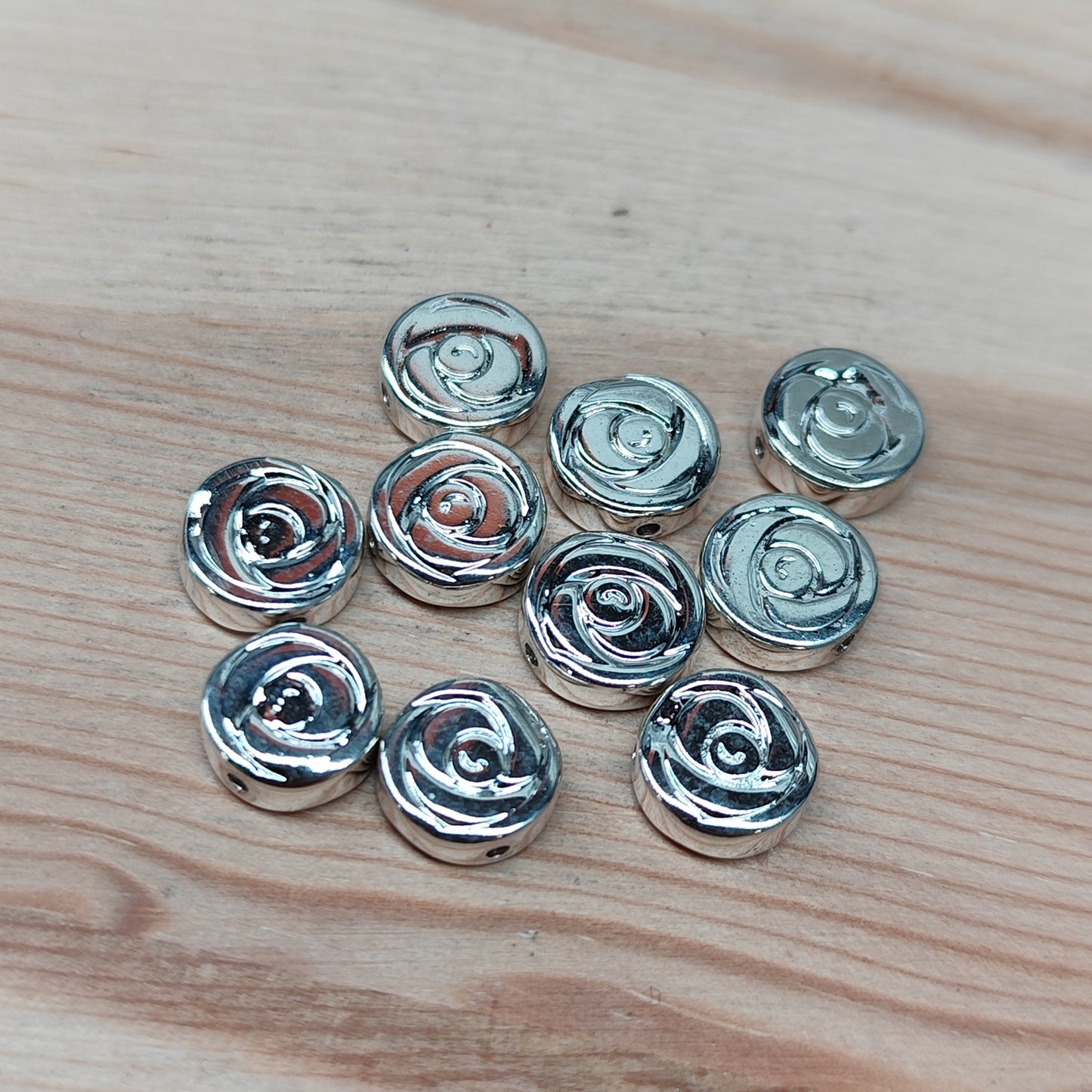 Hématite fleur rose argenté – 8 mm – lot de 10