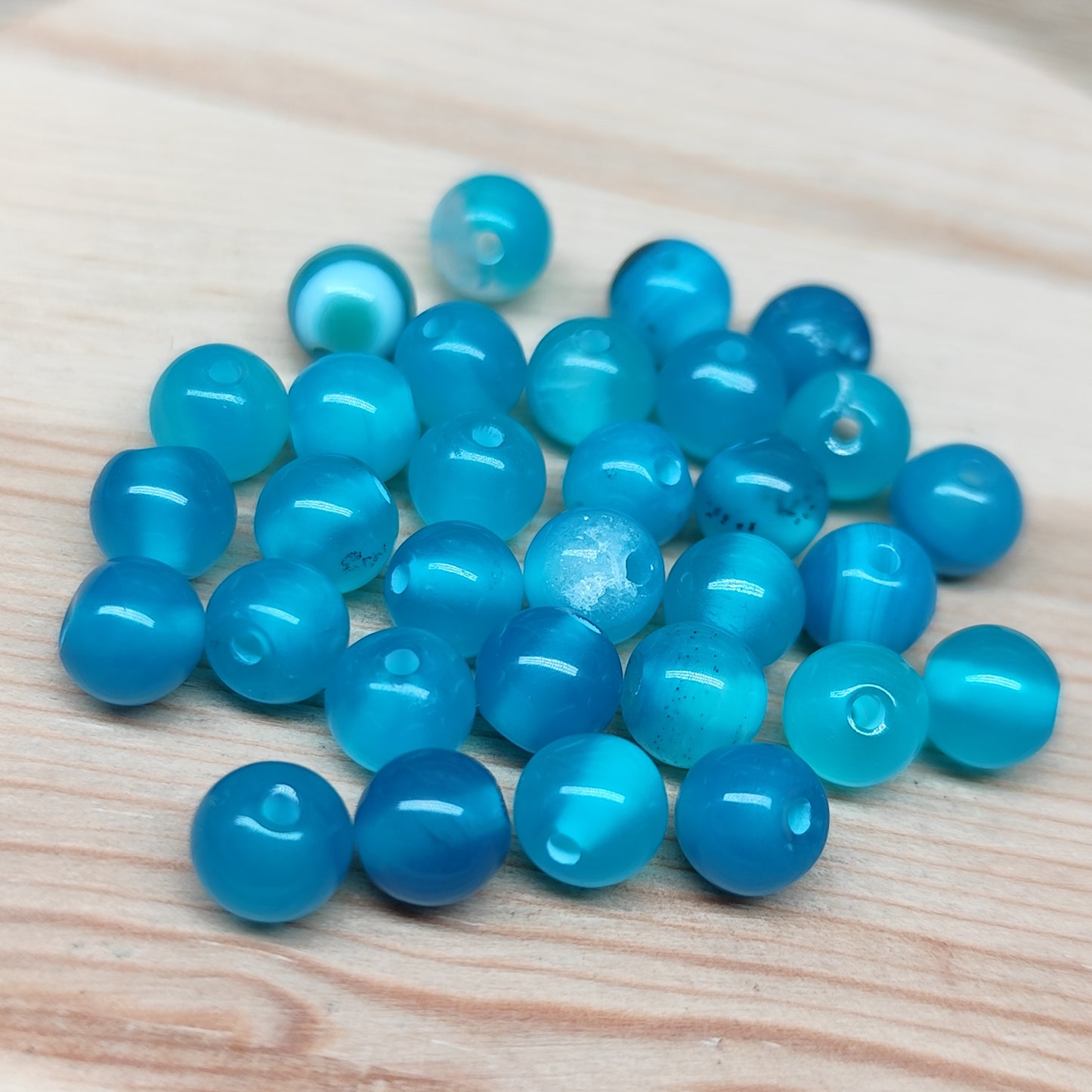 Agate bleue – perles naturelles teintées 6 mm – lot de 30