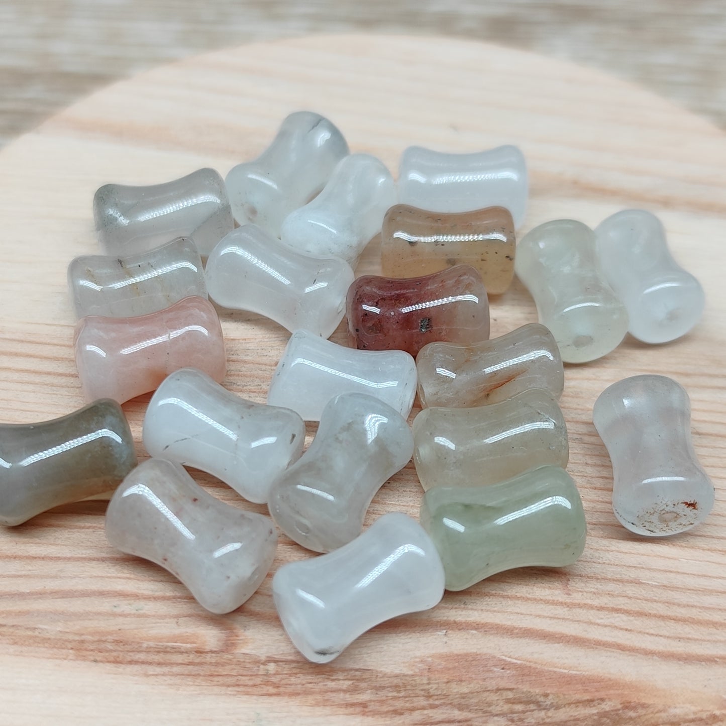 Jade forme bambou – perles naturelles 8 mm – lot de 20