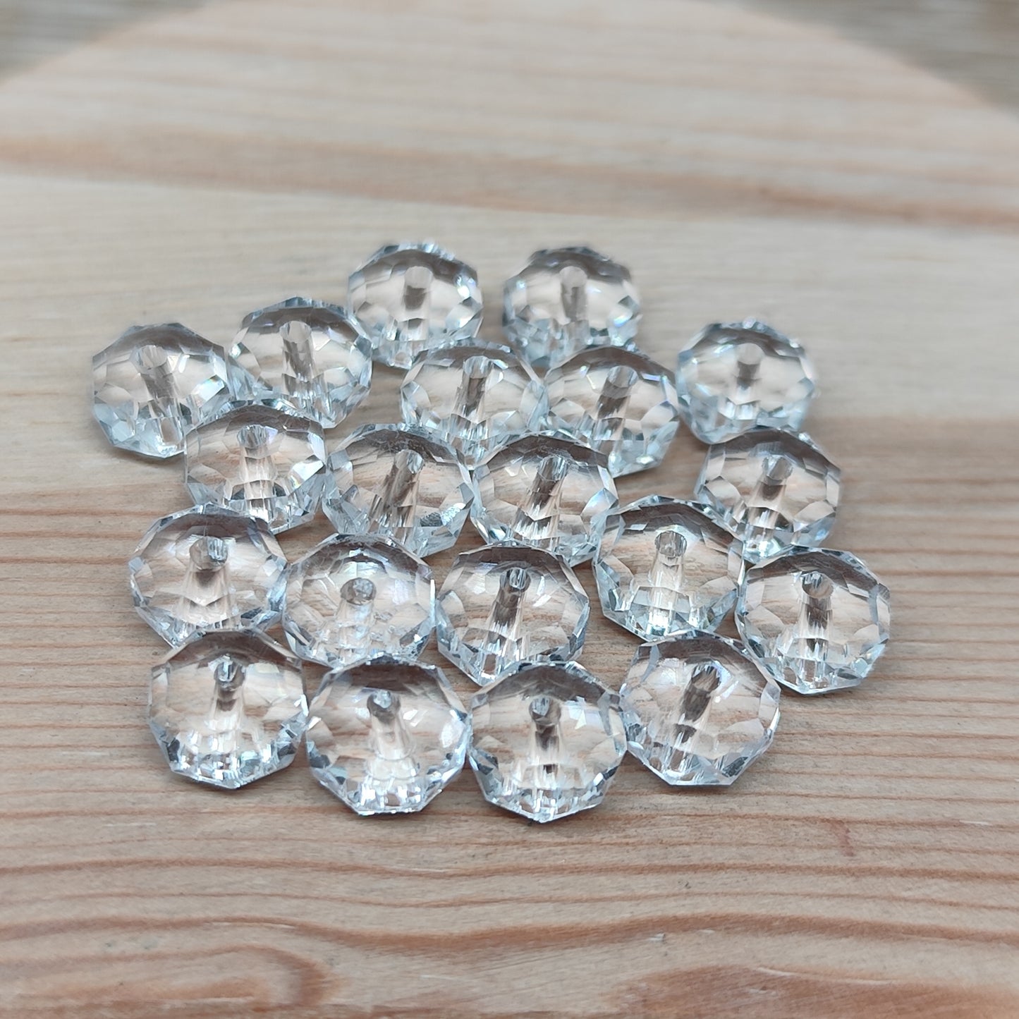 Perle plate verre facetté - 7,5 mm – lot de 20