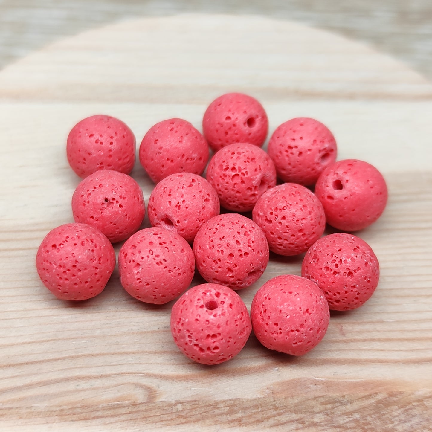 Pierre de lave rouge corail – perles naturelles teintées 10 mm – lot de 15