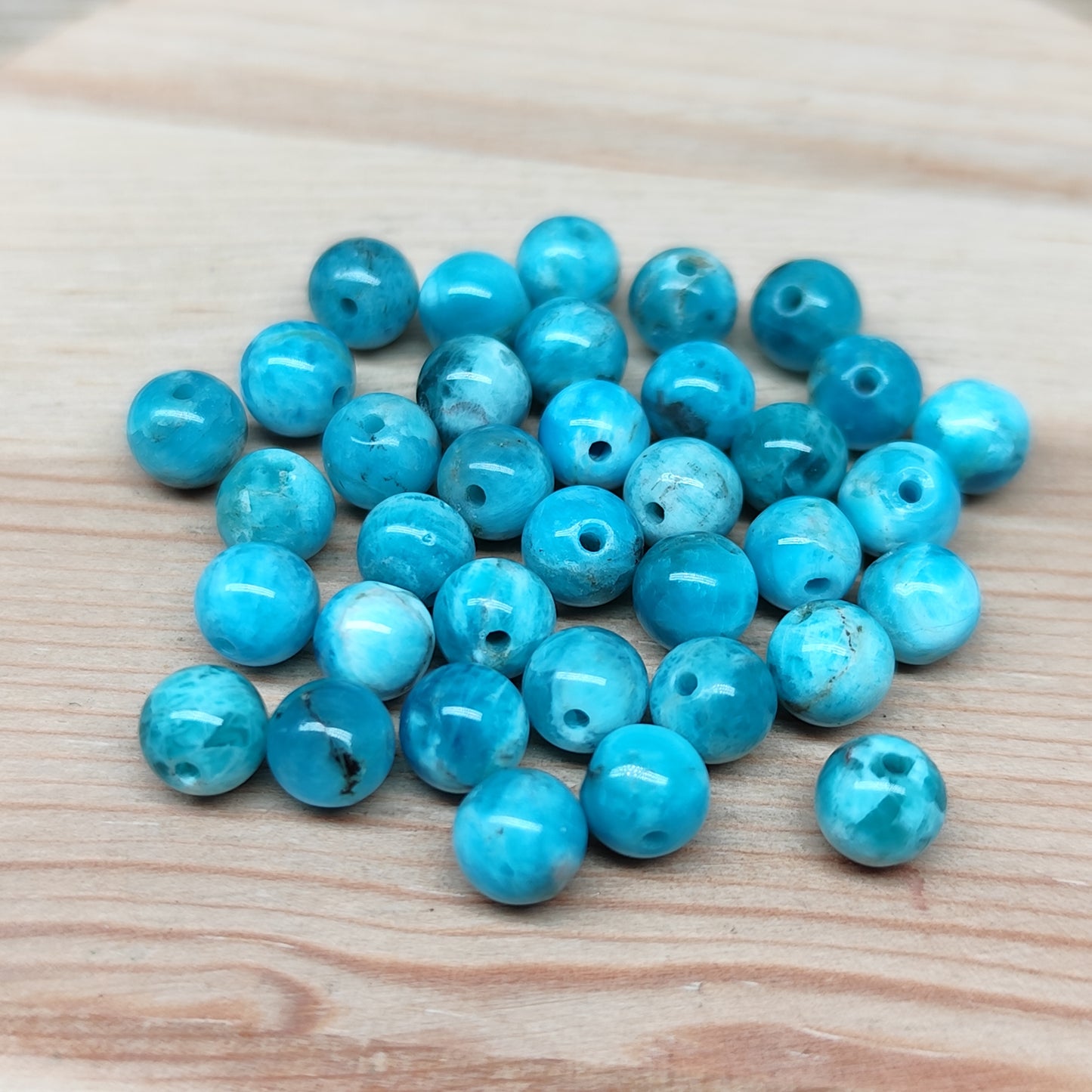 Apatite bleue – perles naturelles 5,5 mm – lot de 35