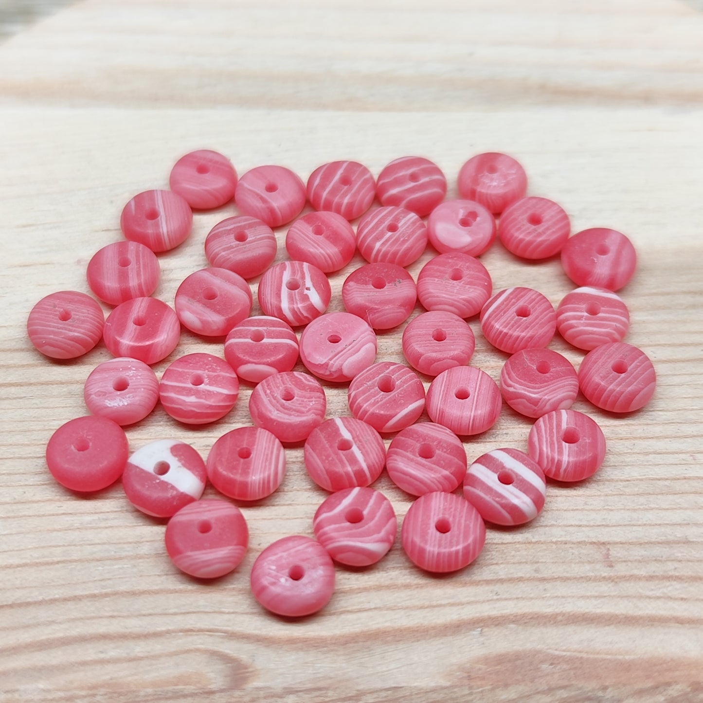 Agate forme donut plat – perles naturelles teintées 6 mm – lot de 40