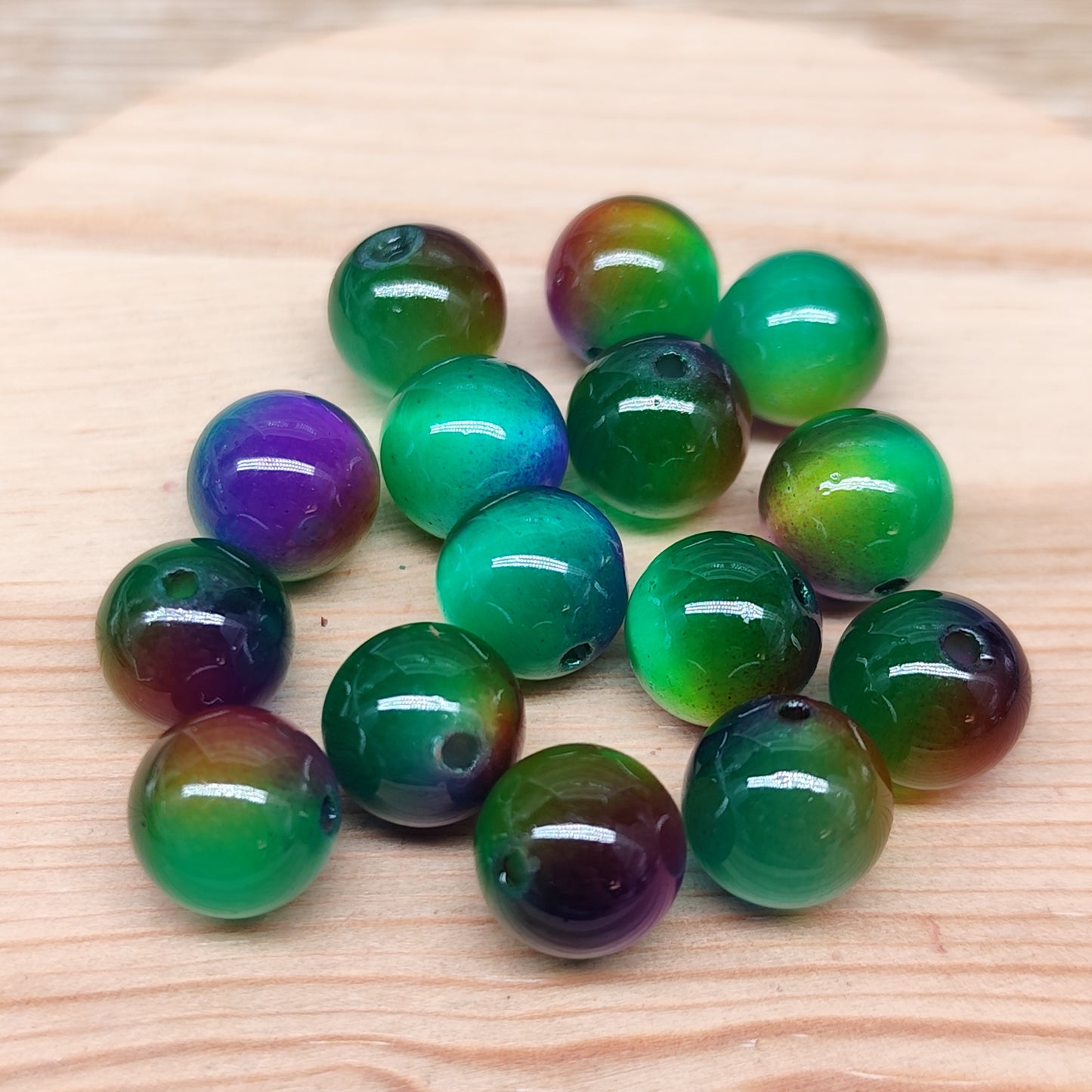 Perle œil de chat vert aura – perles synthétiques 10 mm – lot de 15