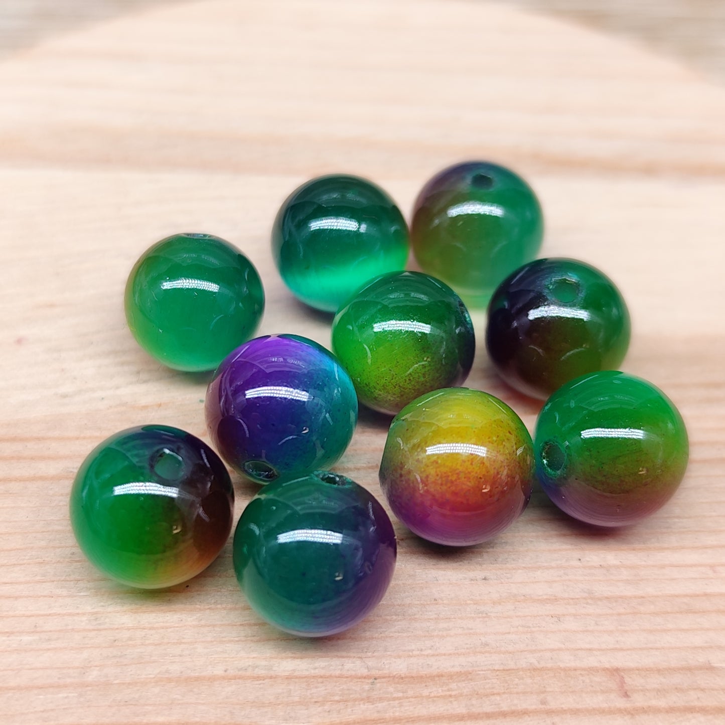 Perle œil de chat vert aura – perles synthétiques 10 mm – lot de 10