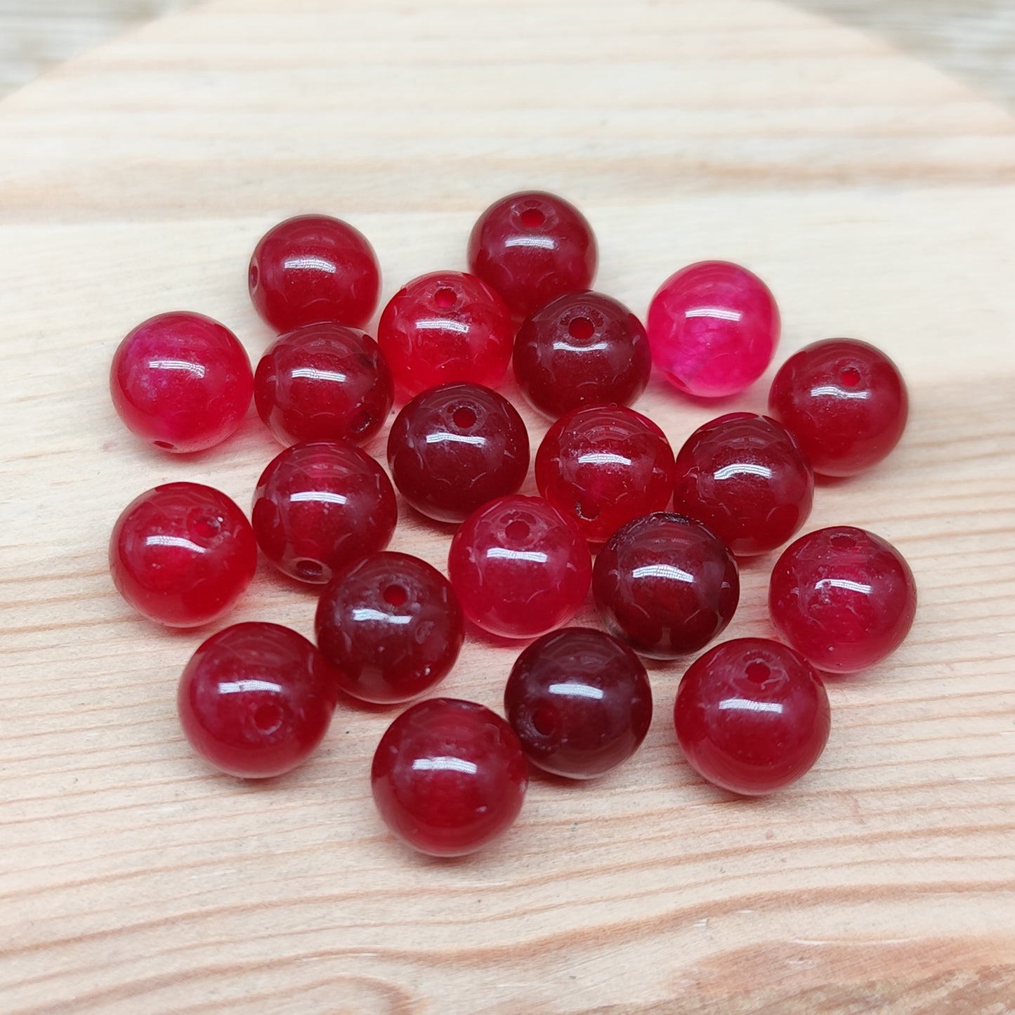 Calcédoine fuchsia rouge – perles naturelles teintées 8 mm – lot de 20