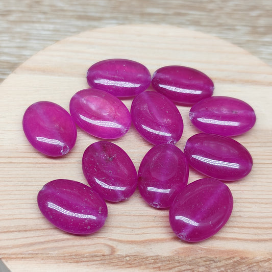 Quartzite rose fuchsia ovale – perles naturelles 13 mm – lot de 10