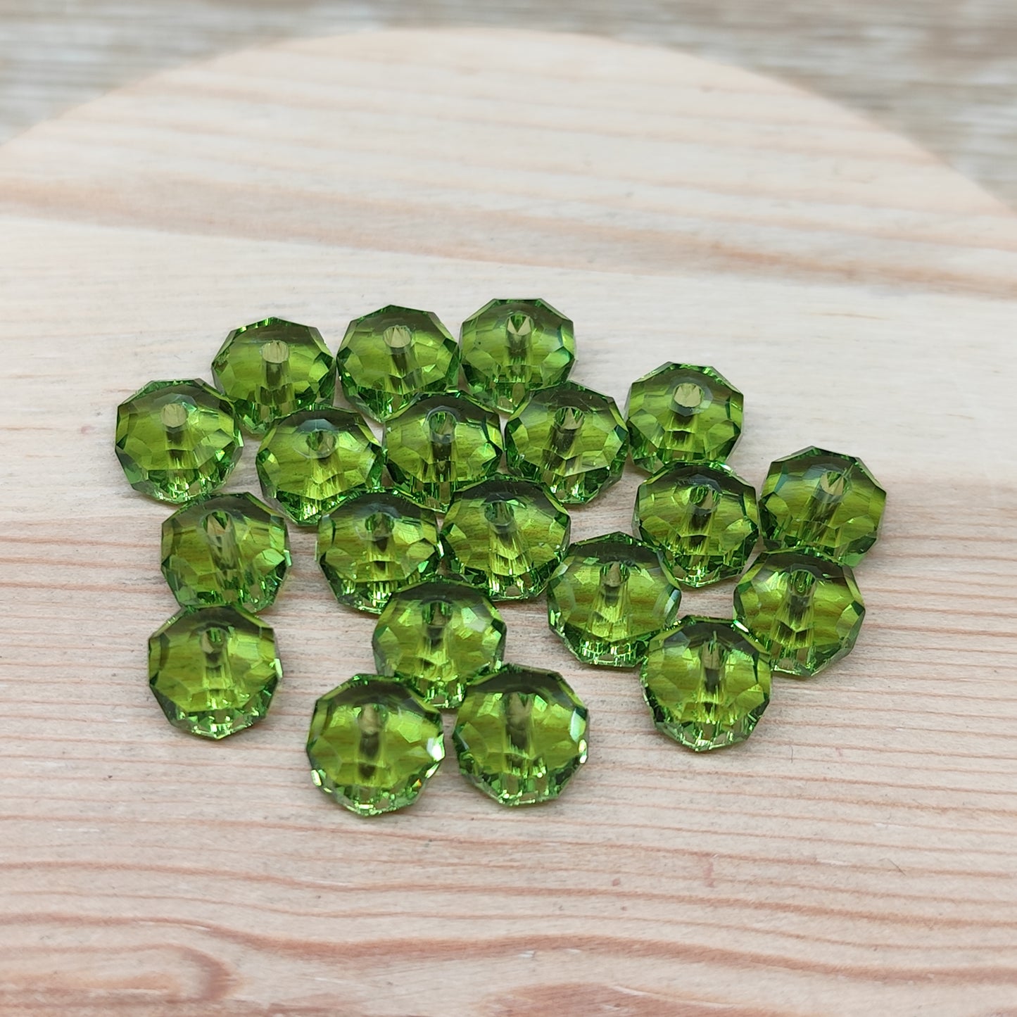 Perle plate verre facetté - 7,5 mm – lot de 20