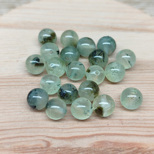 Préhnite  – perles naturelles 8 mm – lot de 20