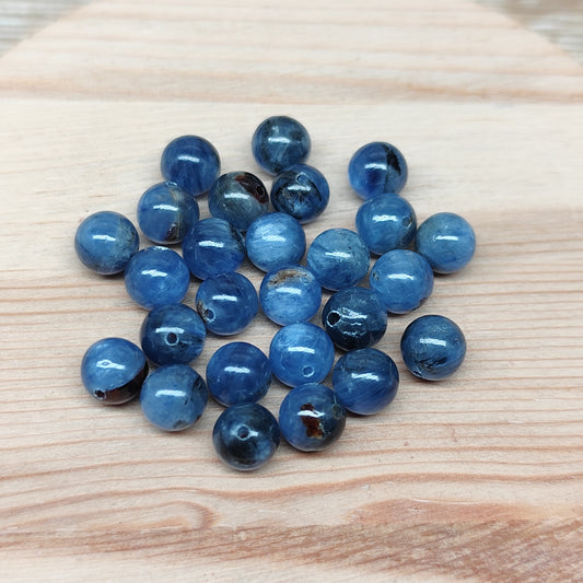 Cyanite – perles naturelles 6,5 mm – lot de 25