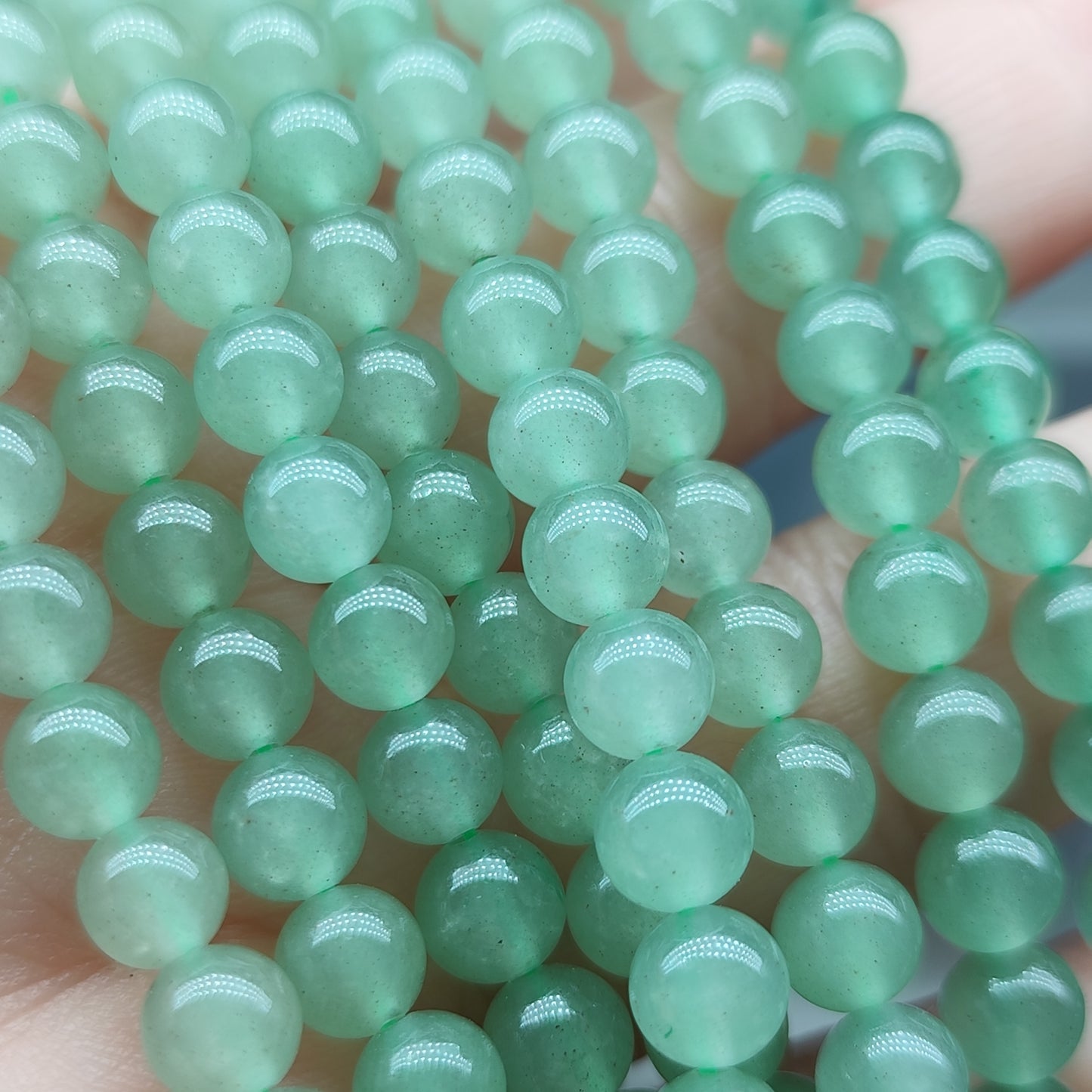 Aventurine verte – perles naturelles 6,5 mm – 1 fil entier